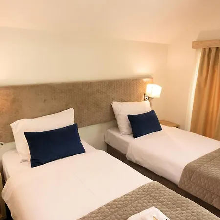 Hotel Elements *