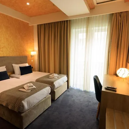 Hotel Elements